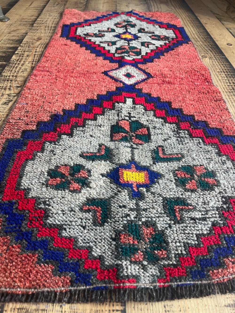 Amazing Handwoven Wool Turkish Rug
